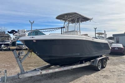 BOATZON | Robalo R222 Center Console 2014