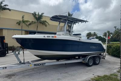 BOATZON | Robalo R222 Center Console 2018