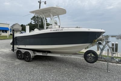 BOATZON | Robalo R222 Center Console 2022