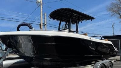 BOATZON | Robalo R222 Center Console 2025