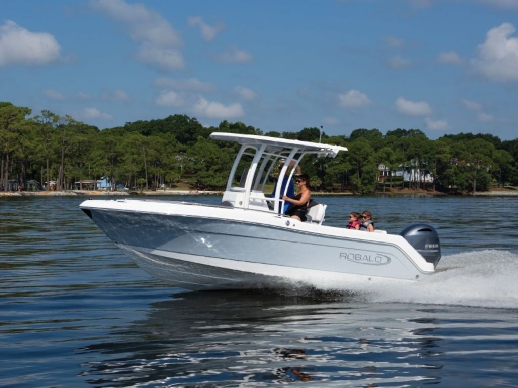 2019 Robalo R222EX - Sold Boat