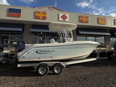 BOATZON | Robalo R222EX 2025 BOATZON | Robalo R222EX 2025