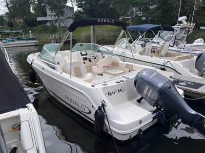BOATZON | Robalo R227 2017