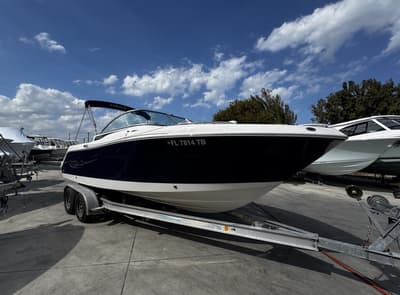 BOATZON | Robalo R227 2021