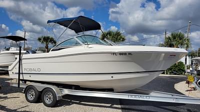 BOATZON | Robalo R227 Dual Console 2017