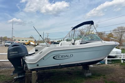 BOATZON | Robalo R227 Dual Console 2022