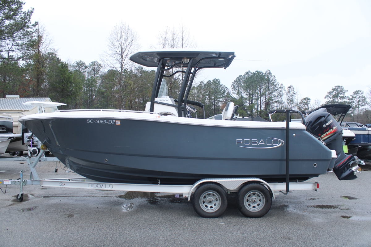 2021 Robalo Robalo R230 2021 - Sold Boat