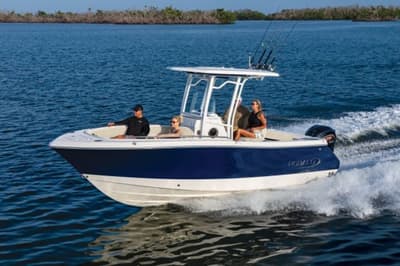BOATZON | Robalo R230 2027