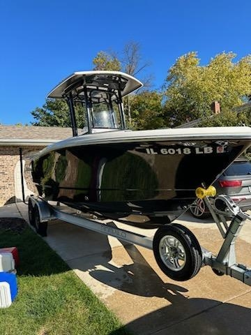 2021 Robalo R230 Center Console - Sold Boat