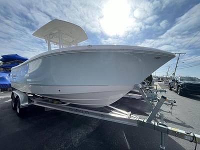 BOATZON | Robalo R230 Center Console 2025