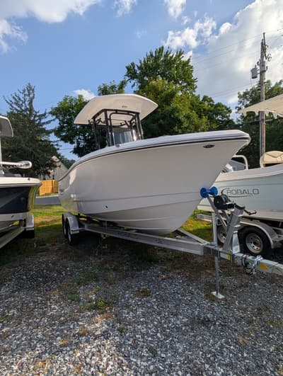 BOATZON | Robalo R232 EX 2026