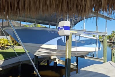 BOATZON | Robalo R232 Explorer 2024