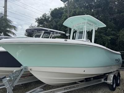 BOATZON | Robalo R232 Explorer 2025 BOATZON | Robalo R232 Explorer 2025