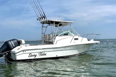 BOATZON | Robalo R235 Walkaround 2004