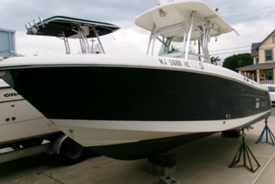 BOATZON | Robalo R240 Center Console 2010