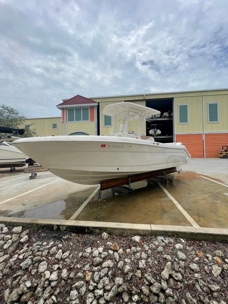 2019 Robalo R242 Center Console - Sold Boat
