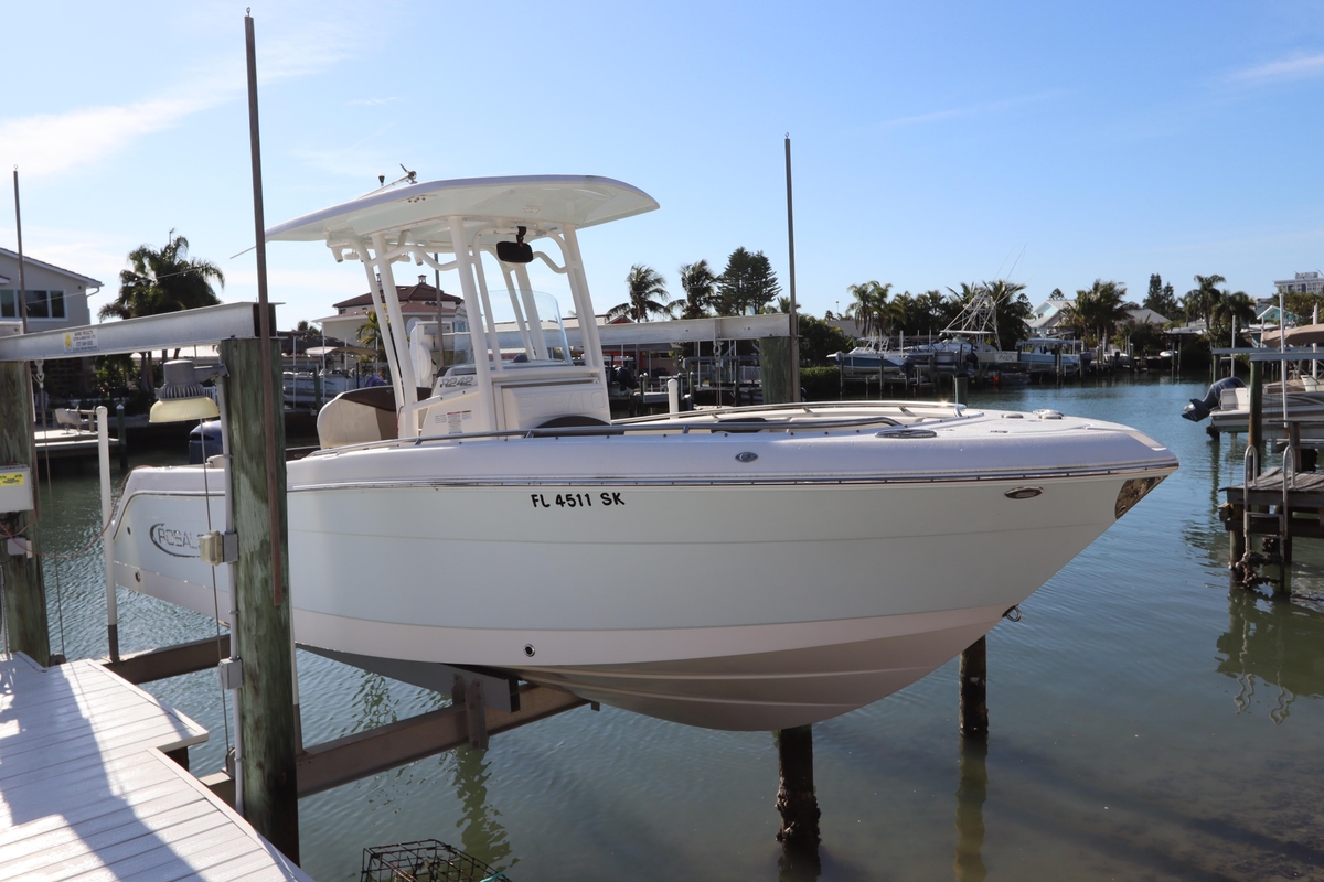 2019 Robalo R242 Center Console - Sold Boat