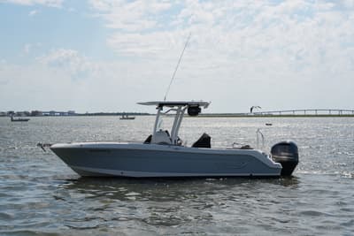 BOATZON | Robalo R242EX 2020
