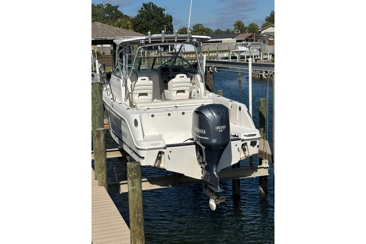2011 Robalo R245 Walkaround - Sold Boat