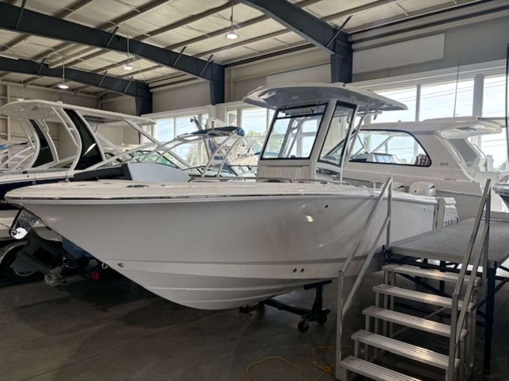 2026 Robalo R250 - Sold Boat