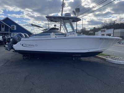 BOATZON | Robalo R250 Center Console 2023
