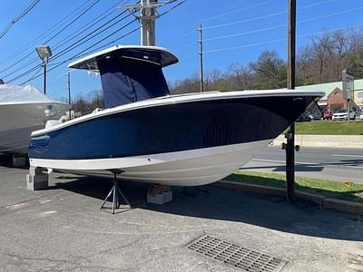BOATZON | Robalo R250 Center Console 2024