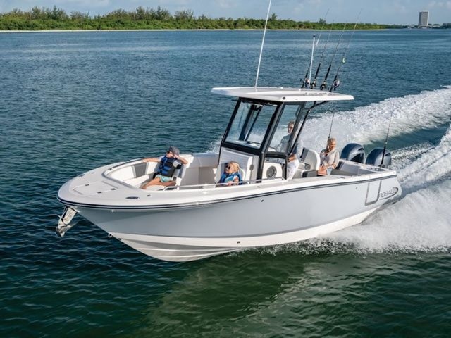 2025 Robalo R250 Center Console - Sold Boat