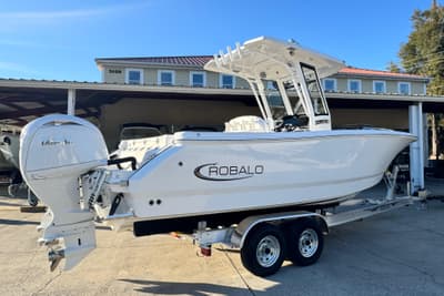BOATZON | Robalo R250 Center Console 2026
