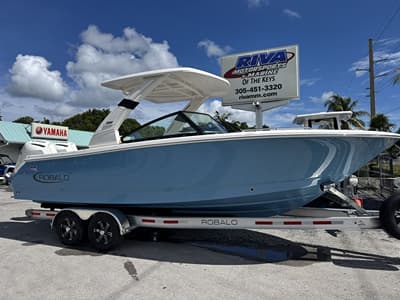 BOATZON | Robalo R257 2026