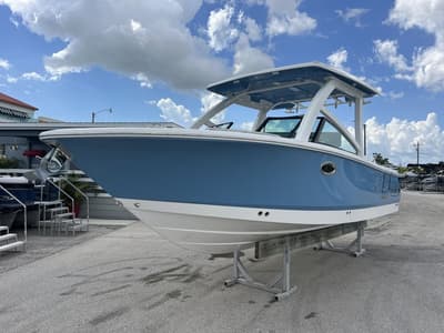 BOATZON | Robalo R257 2026