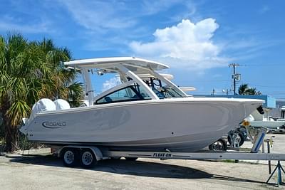 BOATZON | Robalo R257 Dual Console 2025