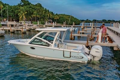 BOATZON | Robalo R257 Dual Console 2026
