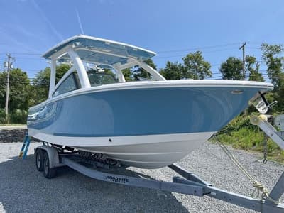 BOATZON | Robalo R257 Dual Console 2026