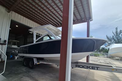 BOATZON | Robalo R257 Dual Console 2027