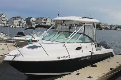 BOATZON | Robalo R265 Walkaround 2006