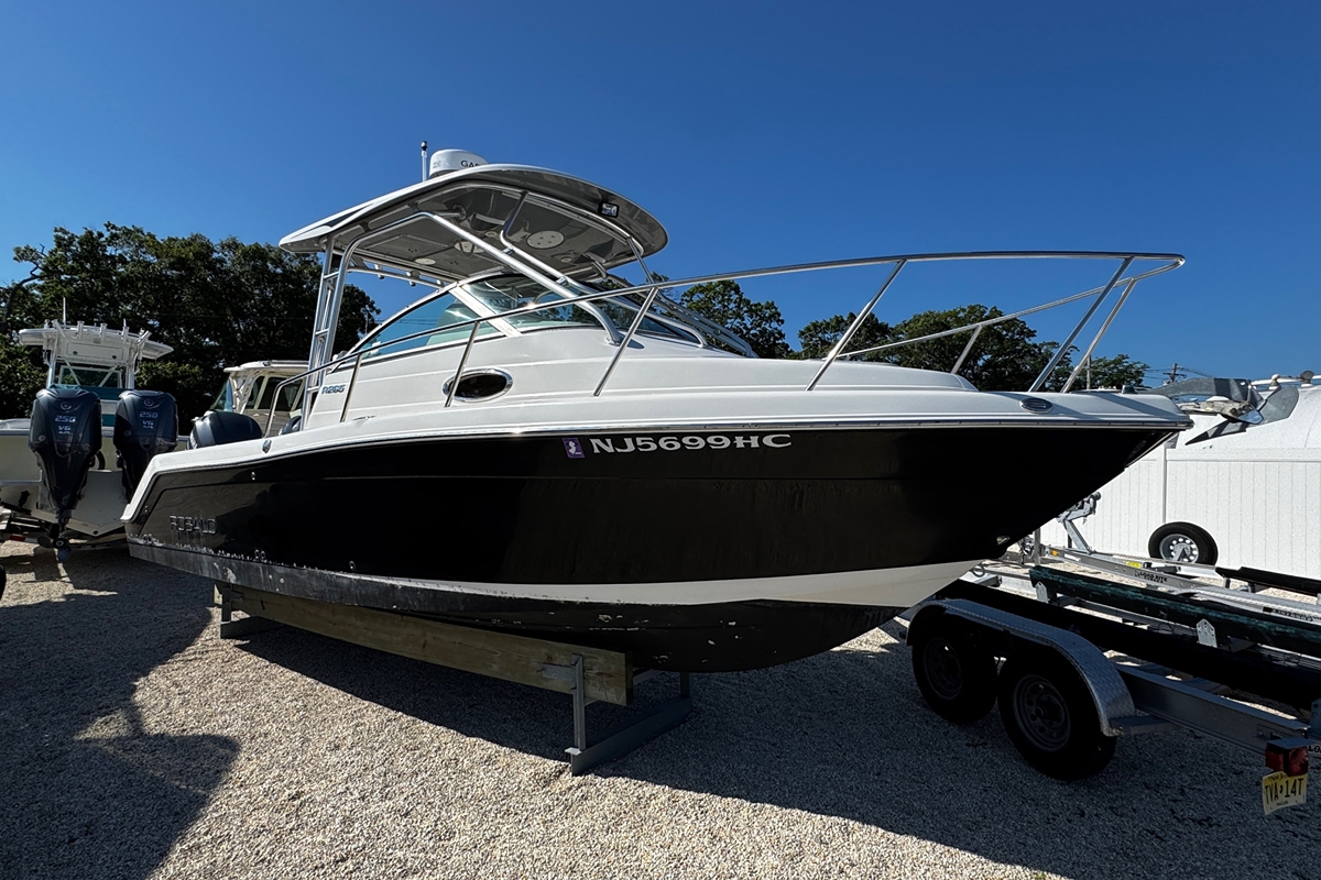 2010 Robalo Robalo R265 Walkaround 2010 - Sold Boat