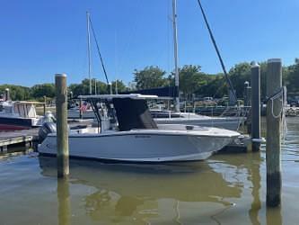 BOATZON | Robalo R270 2023
