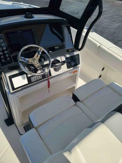 BOATZON | Robalo R270 2023 BOATZON | Robalo R270 2023