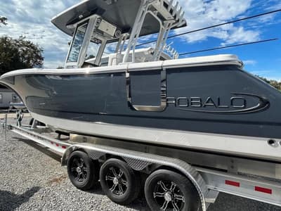 BOATZON | Robalo R270 2026