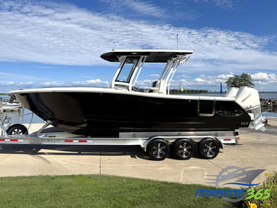 BOATZON | Robalo R270 2026