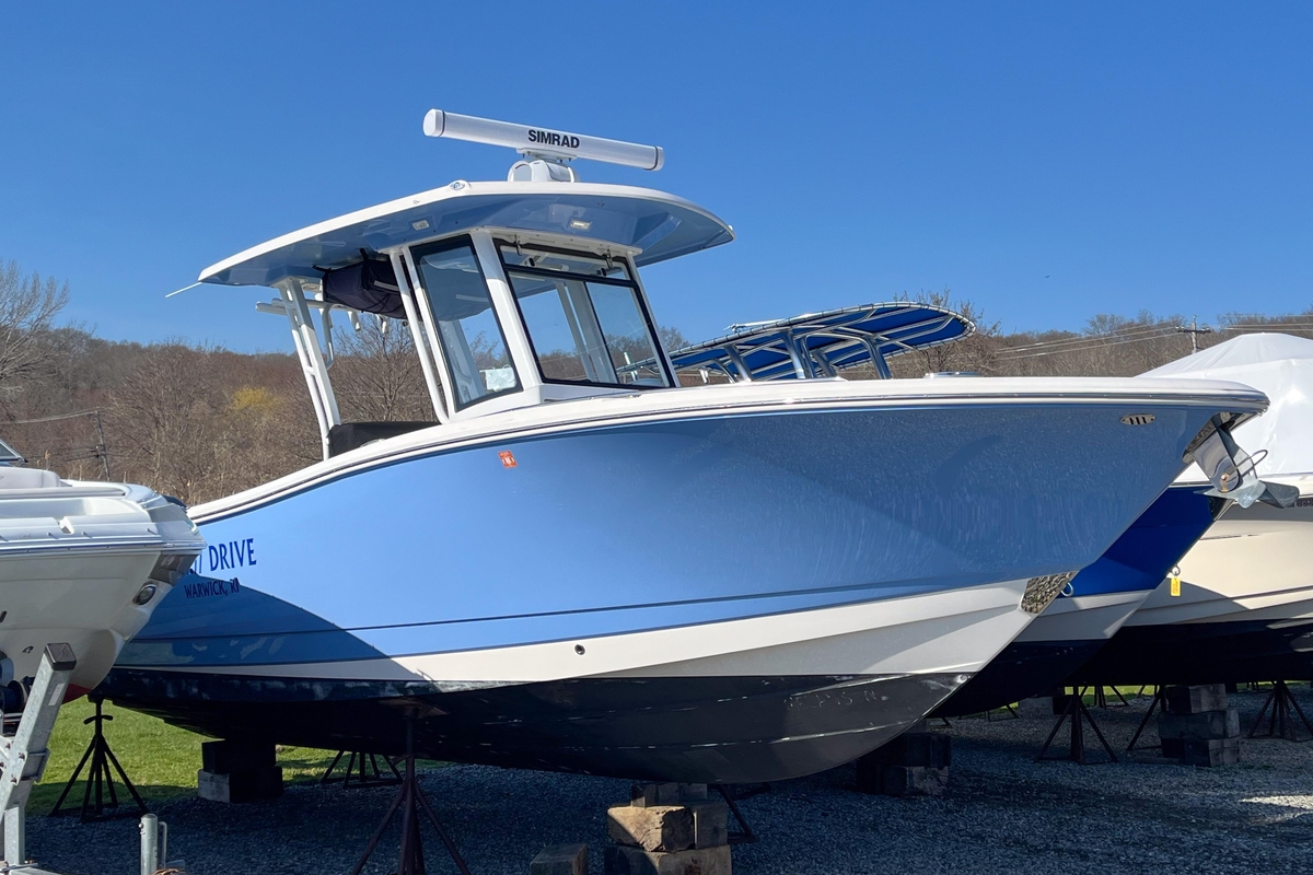 2023 Robalo R270 Center Console - Sold Boat