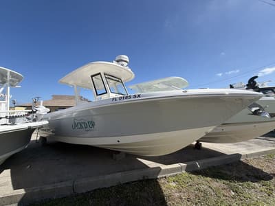 BOATZON | Robalo R272 Center Console 2019