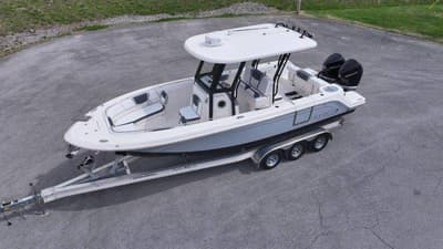 BOATZON | Robalo R272 Center Console 2019