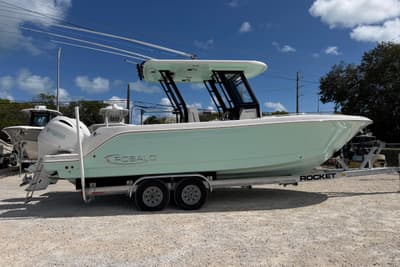 BOATZON | Robalo R272 Center Console 2020