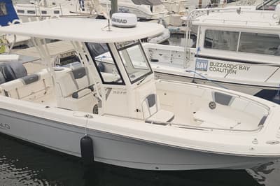 BOATZON | Robalo R272 Center Console 2020