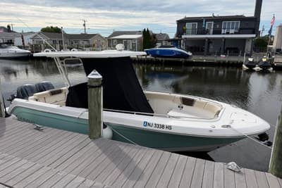 BOATZON | Robalo R272 Center Console 2020