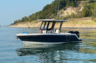 BOATZON | Robalo R272 Center Console 2023