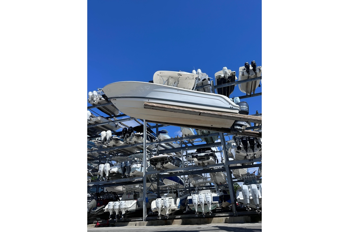2011 Robalo R300 Center Console - Sold Boat