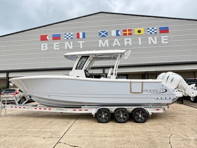BOATZON | Robalo R300 Center Console 2026