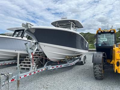 BOATZON | Robalo R302 2024